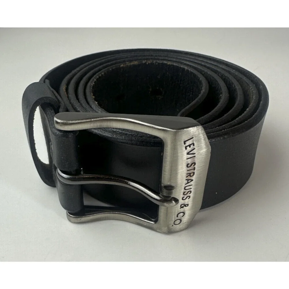 Levi's 100% Genuine Leather Belt in Smooth Leather Black 17LV0204 Men's Size 44